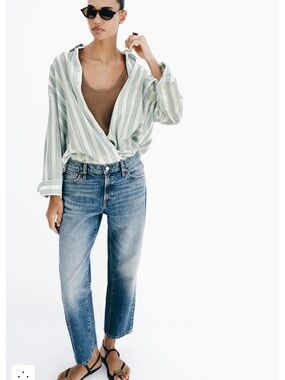 Zara mid-Rise Straight Leg Jeans in Light Blue
